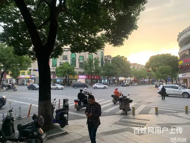 余杭临平十字路口好位置生鲜水果零食超市店转让 - 图片 1