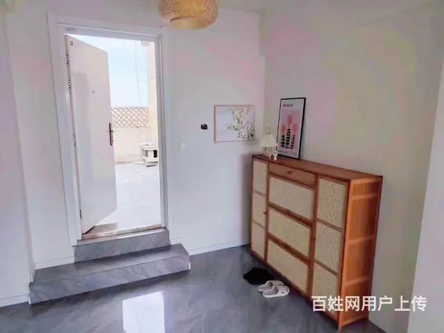 新柳城D区电梯阁楼1室一厅家电齐全月付1200元 - 图片 3