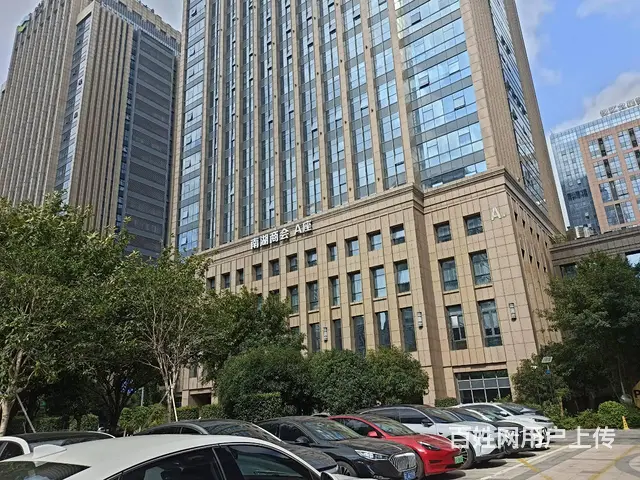 （众铺精选）3192南湖区商会大厦A座写字楼出租无中介费 - 图片 1