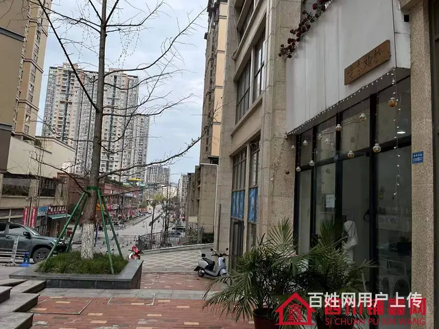 （四川铺鑫网）巴州区通佛路置信花园136㎡婚纱店转让 - 图片 2