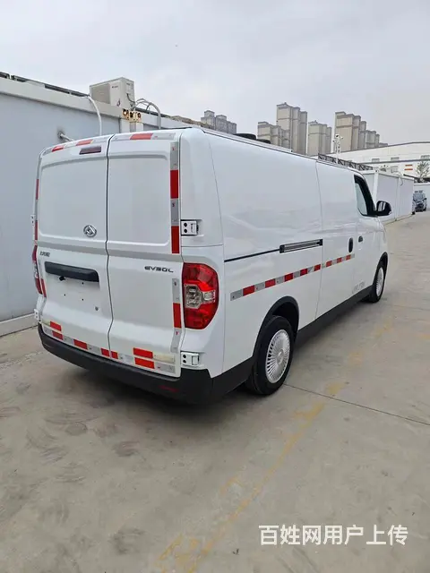 2023年9座大通EV30L - 图片 3