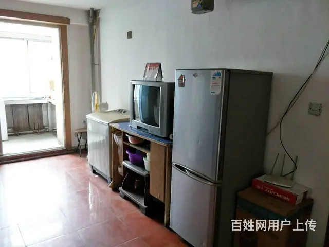 近中街豫龙城，中街恒隆广场旁，4楼，女生合租，包WiFi - 图片 5