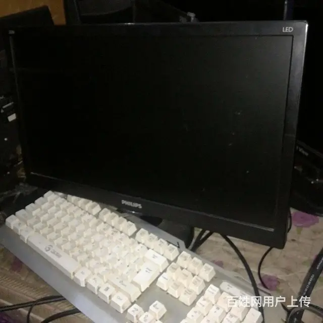 自用一台20寸高清超薄LED冠捷AOC电脑液晶显示 - 图片 1