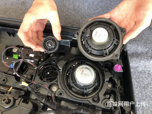 22款23款奔驰GLE350改装原厂小柏林之声音响 - 图片 3