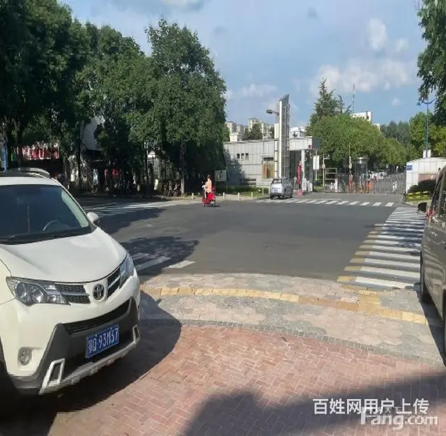 可做餐饮 河海旁开间一拖二拐角铺 人流稳定 - 图片 10