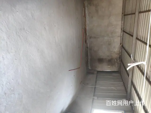 今日刚腾出一间一楼150平的仓库10元一平先到先得机不可失 - 图片 4