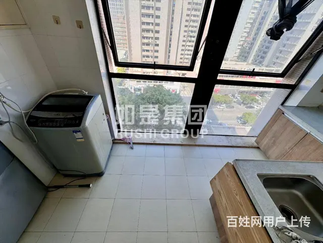 中骏世界城 法式复古单身公寓 定制橱柜 带音响的床品质生活 - 图片 4