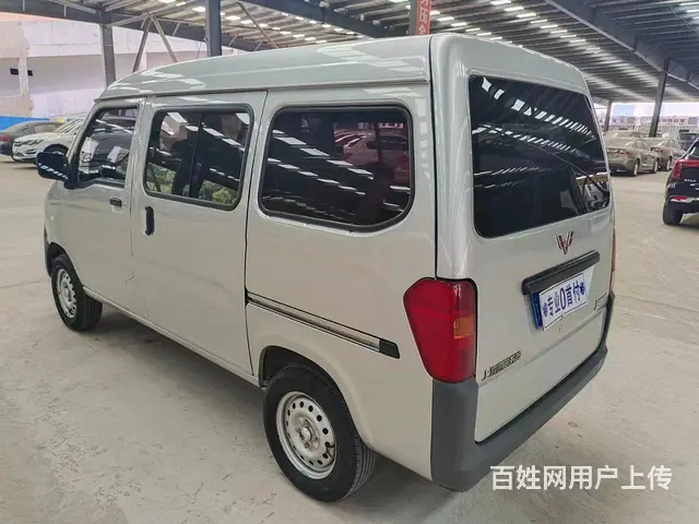 五菱 宏光 2019款 宏光V 1.5 手动 标准型7座 - 图片 7