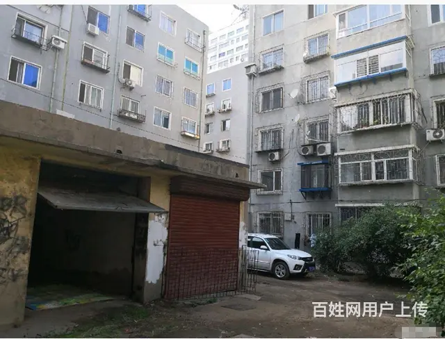 北行商圈，崇山中路金川江街附近小仓库 - 图片