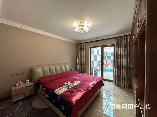 翠湖洋房 1楼带地下 俩个车位 使用300  带花园 - 图片 3