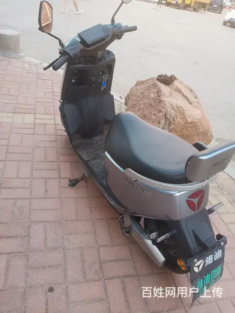 雅迪电动车，5块电池 - 图片 4