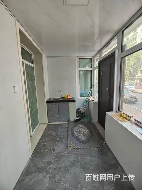 老街基振兴广场一楼。50平。商住两用包过户 - 图片 3