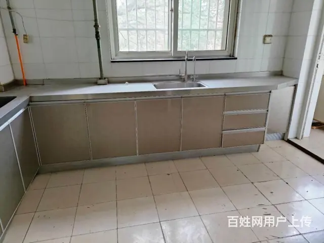 正阳路上138平1楼，南北通透带地上车库，可贷款 - 图片 6