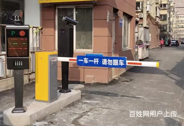 滨州小区起落杆门禁道闸系统停车场自动升降杆上门安装 - 图片 2