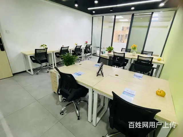 市中地铁口15人靠窗带老板间办公室，人均300加免水电物业 - 图片 1