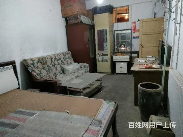 山城九完小学近，三楼。二室一厅。双气 - 图片 2
