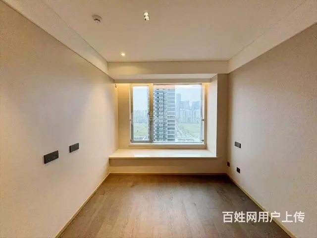 一线铁景房 家门口数车 噪音大 随时可看房 密码在手 高楼层 - 图片 11