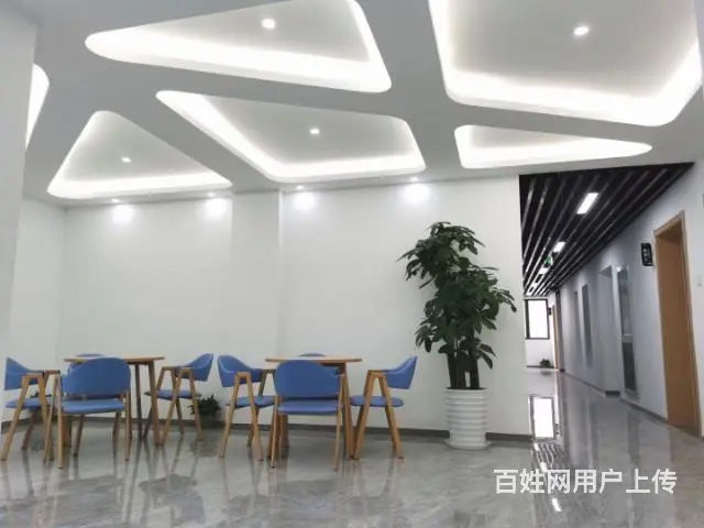585平店面转租无转让费 - 图片 1