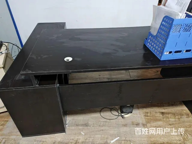 办公老板台带边柜 - 图片 6