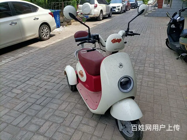 全新爱玛电动车三轮车出售 - 图片 1