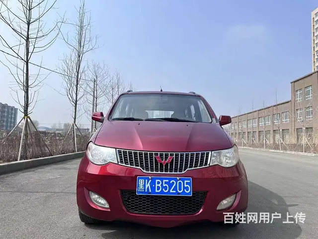 五菱 宏光 2011款 1.4 手动 7座 - 图片 1