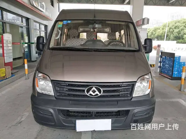 上汽大通V80短轴6座支持分期首付2万包过户 - 图片 1