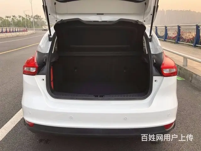 福特 福克斯 2017款 福克斯-三厢 1.5T - 图片 8