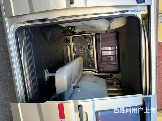 22年五菱荣光S，1.2发动机一万多公里，五坐封闭 - 图片 6