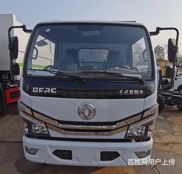 东风多利卡压缩式对接垃圾车 - 图片 1