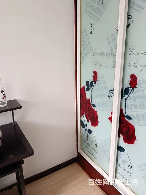 位置好，公交车站在楼下，大型超市过道就是，菜市场学校都在附近 - 图片 1