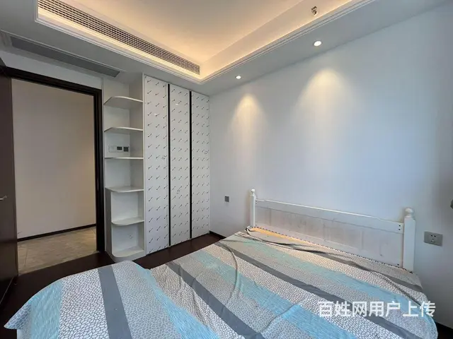 4号线 高层看湖 双阳台 南北通透 全景落地窗 居 - 图片 7