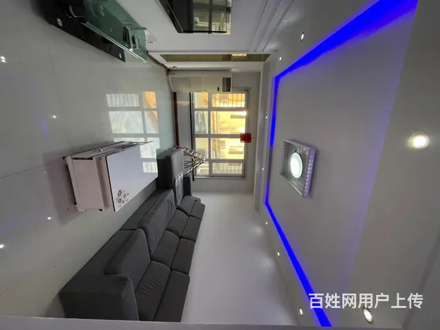 出租滨河水城二期车库上一楼，90左右平，两室一厅，冰箱 洗衣 - 图片 1