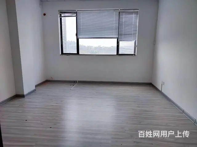 珠海翠微 潮流全新办公 大前门旁 61㎡带隔间 60元每平米 - 图片 2