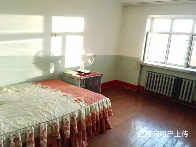 广益城西门楼群内三楼三室吉租，商住两用 - 图片 1