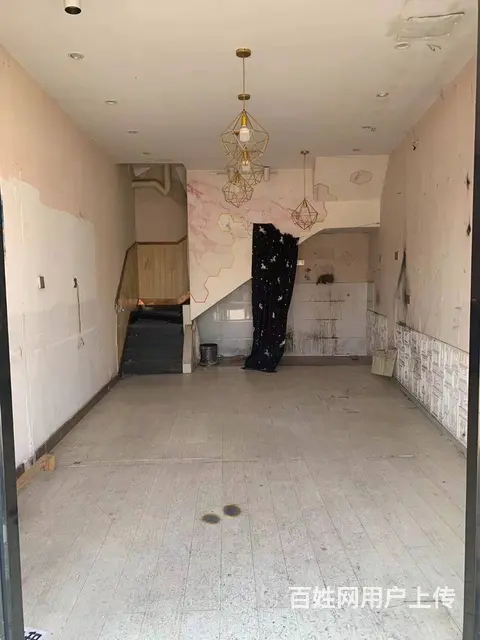 （老板本人）房东直租，井湾子公交站旁临街门面出租6845 - 图片 3