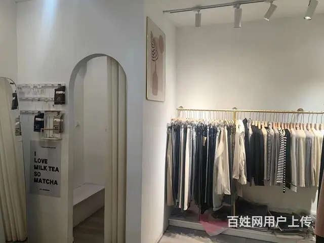 （极 致）大学旁精装修服装店！接手就可以营业不用重新投入 - 图片 5