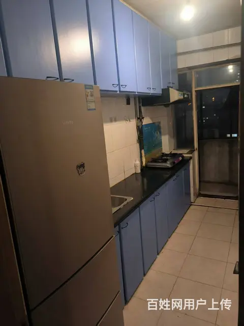西大桥骨伤科医院对面农行楼上两屋一厨 - 图片 1