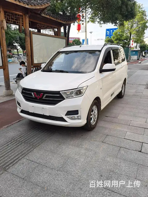 出售2021年上牌的新款五菱宏光S - 图片 1