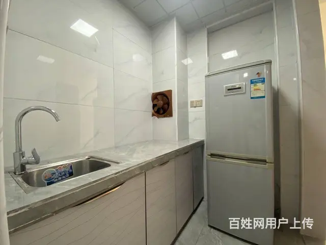 湖北路第一人民医院附近1室1厅新装修家具家电齐全月租880 - 图片 5