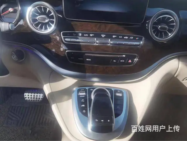 卖车奔驰V260L加长顶配 - 图片 8