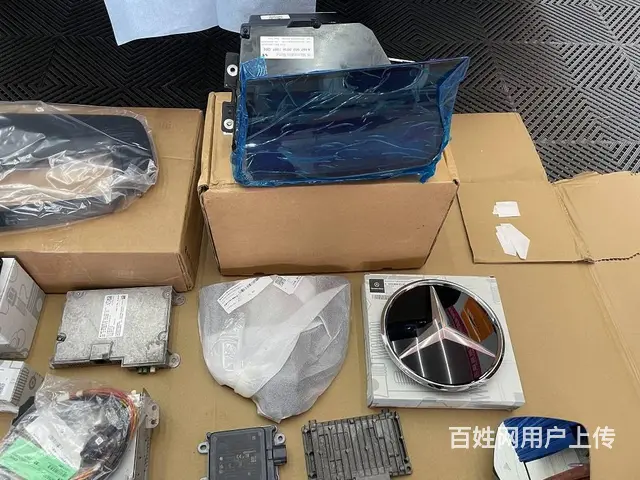 22款奔驰GLS450升级HUD抬头显示 直视仪表 - 图片 1