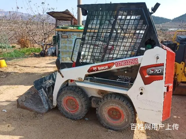 出租 小挖掘机，滑移装载机 - 图片 4
