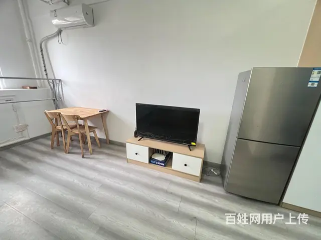 威海火车站南 精装一室出租800 - 图片 2
