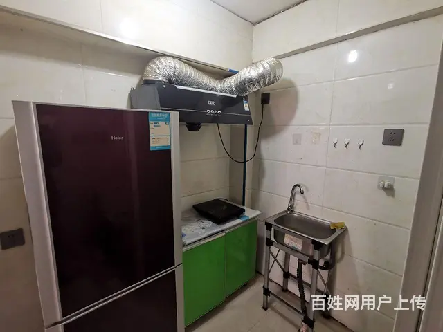鹏程新希望二期一楼带小院，月租800，领包入住 - 图片 2