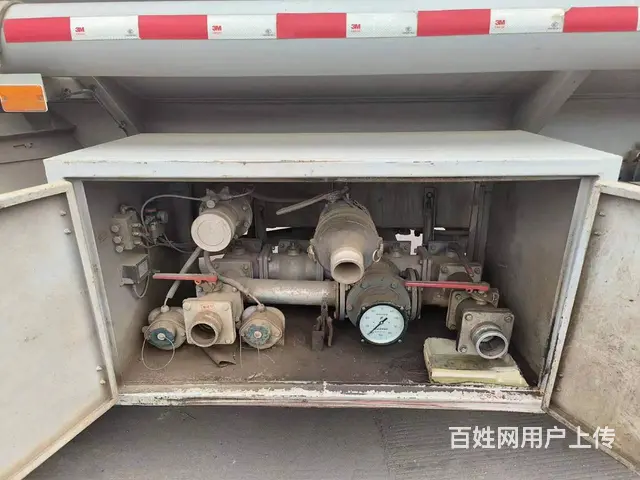 二手10吨东风柳汽加油车包一年费用转让 - 图片 7