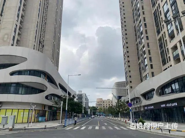运河天地龙城夜巷美食街市中心转角大开间10米，纯一层外沿街 - 图片 11