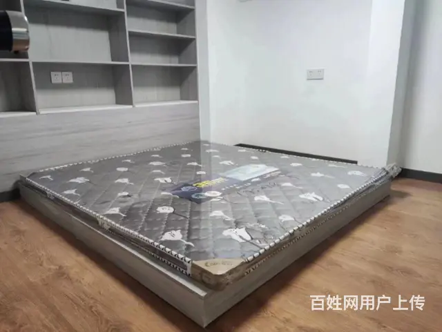 中心医院附近，东方银座7楼70平1室1厅，包取暖物业电梯，精 - 图片 5