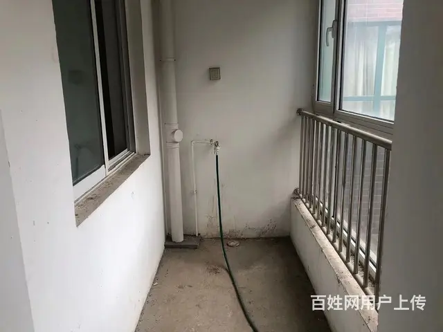 人民公园附近！102万180平，四楼带阁楼，带前后露台，新房 - 图片 6