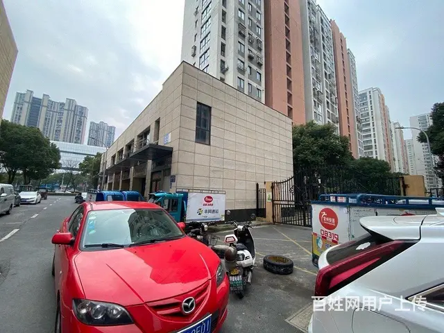 挑高6米。小面积商铺门口可以停车 - 图片 2