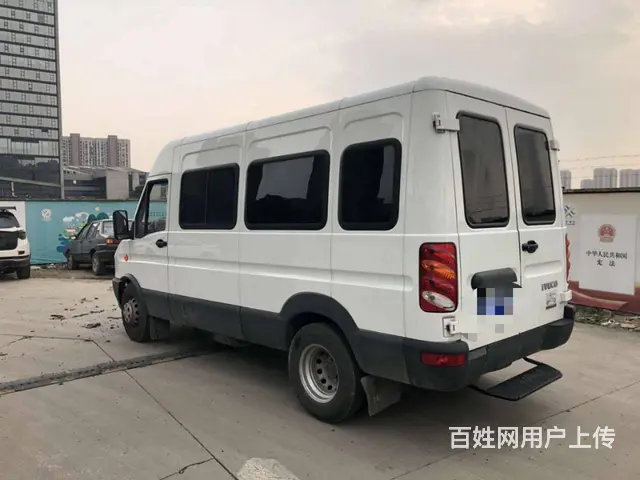 依维柯长轴中顶6座支持分期首付2万开走包过户 - 图片 11